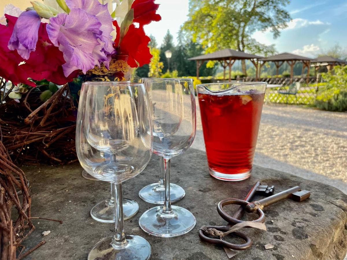 Hotel Schloss Gaestehaus Moosburg